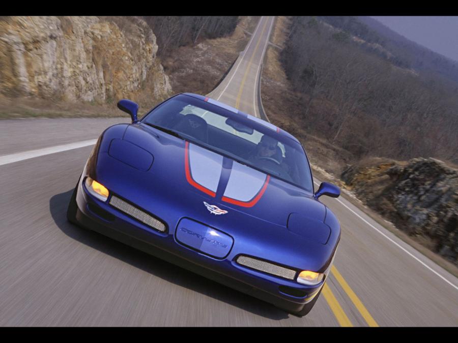  Chevrolet Corvette Z06 CE 2004 года  (фото 11 из 13)